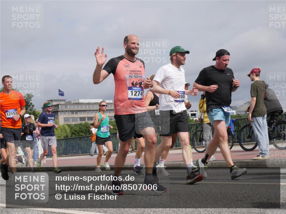 29.06.2025 - hella hamburg halbmarathon Luisa Fischer http://msf.ph/oto/8507006 29.06.2025 10:20:52 Kennedybrücke 12553, 1622, 3138, 38, 1274, 2043, 5447, 1015, 1274, 1458, 1622, 1749, 2094, 2931, 3138, 3292, 5002, 5004, 8144, 8607, 10509, 10677 meine-sportfotos.de