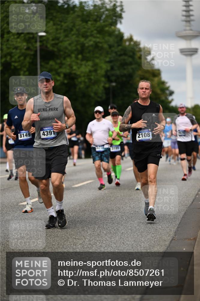 29.06.2025 - hella hamburg halbmarathon Dr. Thomas Lammeyer http://msf.ph/oto/8507261 29.06.2025 10:28:23 Kennedybrücke 1005, 1009, 1304, 1444, 1545, 2108, 2489, 2766, 3034, 3185, 3579, 4122, 4391, 4597, 4993, 5055, 5160, 5661, 7013, 8031, 8141, 8149, 8297, 8676, 8717, 9217, 9603, 9715, 11300, 11415 meine-sportfotos.de