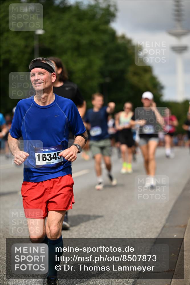 29.06.2025 - hella hamburg halbmarathon Dr. Thomas Lammeyer http://msf.ph/oto/8507873 29.06.2025 10:28:59 Kennedybrücke 1389, 1395, 2477, 2944, 3421, 3786, 4162, 4221, 4719, 5039, 5358, 5954, 6524, 6526, 7426, 7528, 7920, 7975, 8167, 8187, 8502, 8918, 8920, 9063, 10907, 11044, 11306, 11347 meine-sportfotos.de