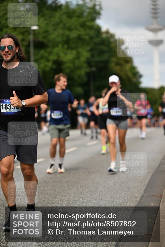 29.06.2025 - hella hamburg halbmarathon Dr. Thomas Lammeyer http://msf.ph/oto/8507892 29.06.2025 10:29:00 Kennedybrücke 1389, 1395, 2477, 2944, 3421, 3786, 4162, 4221, 4719, 5039, 5138, 5358, 5954, 6524, 6526, 7426, 7528, 7920, 7975, 8167, 8187, 8502, 8918, 8920, 9063, 10907, 11044, 11306, 11347 meine-sportfotos.de