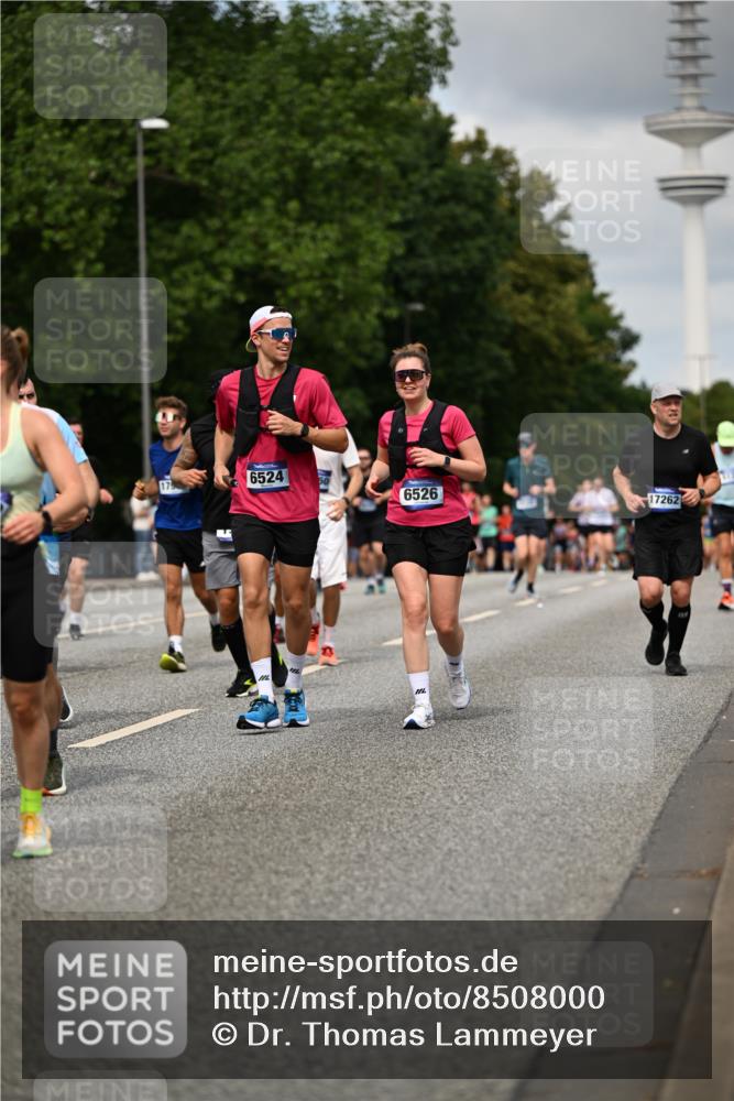 29.06.2025 - hella hamburg halbmarathon Dr. Thomas Lammeyer http://msf.ph/oto/8508000 29.06.2025 10:29:07 Kennedybrücke 1389, 1395, 2132, 2249, 2280, 2477, 2944, 3343, 3421, 3786, 4221, 4624, 4719, 5138, 5358, 5829, 5830, 6524, 6526, 7528, 7920, 7975, 8167, 8502, 9063, 10907, 11044, 11306, 11347 meine-sportfotos.de