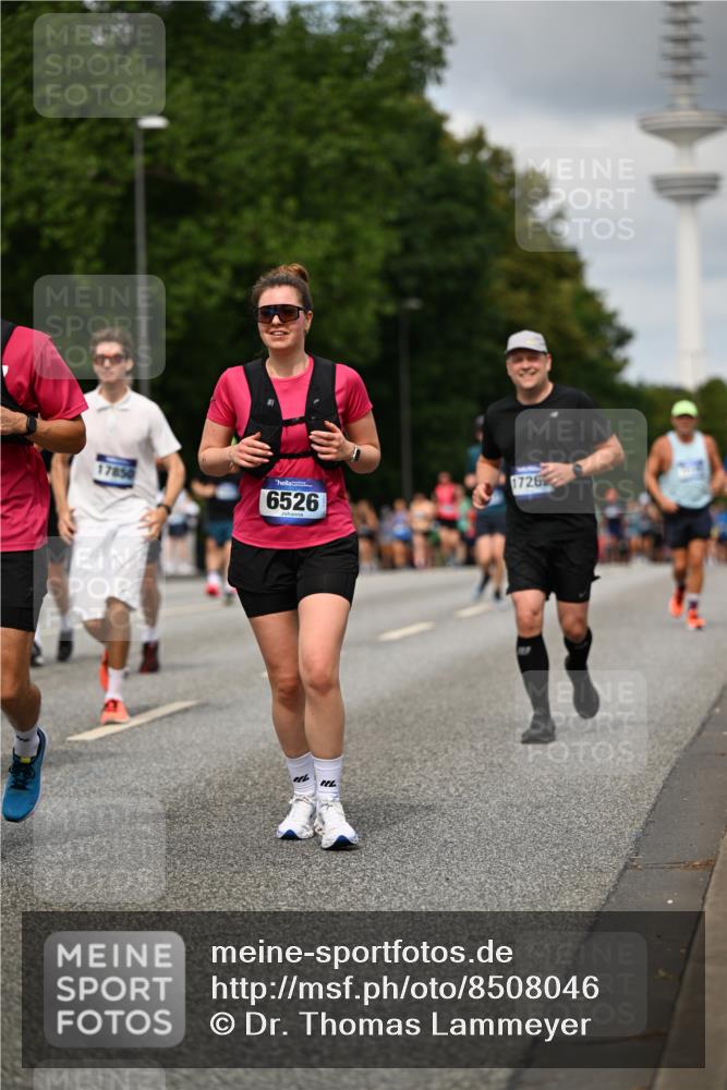 29.06.2025 - hella hamburg halbmarathon Dr. Thomas Lammeyer http://msf.ph/oto/8508046 29.06.2025 10:29:09 Kennedybrücke 1389, 1395, 2132, 2249, 2280, 2477, 2944, 3343, 3421, 3786, 4221, 4624, 4719, 5138, 5358, 5829, 5830, 6524, 6526, 7528, 7920, 7975, 8167, 8502, 9063, 10907, 11044, 11306, 11347 meine-sportfotos.de