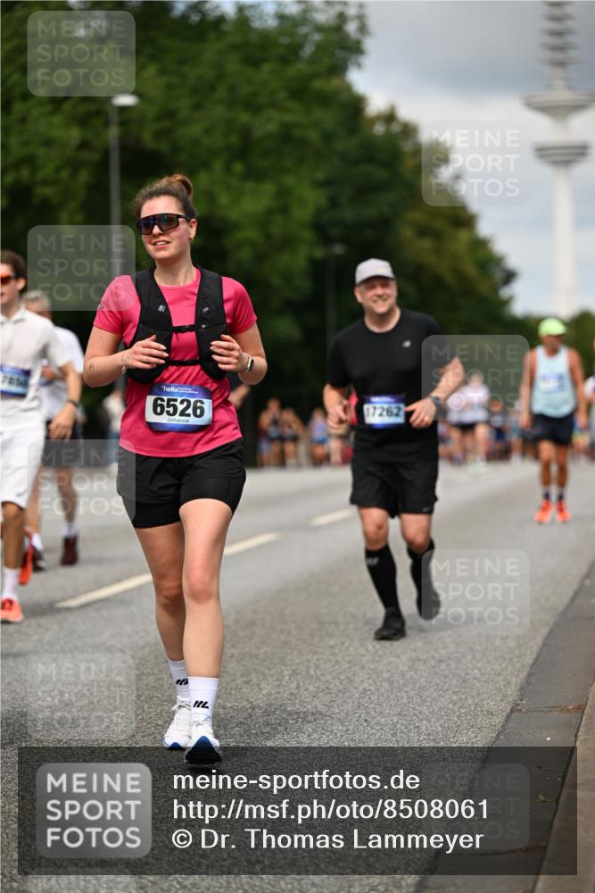 29.06.2025 - hella hamburg halbmarathon Dr. Thomas Lammeyer http://msf.ph/oto/8508061 29.06.2025 10:29:10 Kennedybrücke 1352, 1389, 1395, 2132, 2249, 2280, 2477, 2944, 3343, 3421, 3786, 4221, 4624, 4719, 5138, 5358, 5829, 5830, 6524, 6526, 7528, 7975, 8167, 8502, 9063, 10907, 11044, 11306, 11347 meine-sportfotos.de