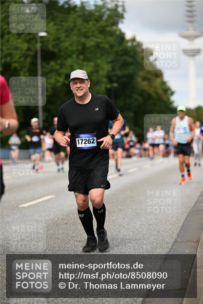 29.06.2025 - hella hamburg halbmarathon Dr. Thomas Lammeyer http://msf.ph/oto/8508090 29.06.2025 10:29:12 Kennedybrücke 1352, 1389, 1395, 2132, 2249, 2280, 2477, 2944, 3343, 3421, 3786, 4221, 4624, 4719, 5138, 5358, 5829, 5830, 6261, 6524, 6526, 7528, 7975, 8167, 8502, 9063, 10907, 11044, 11306, 11347 meine-sportfotos.de