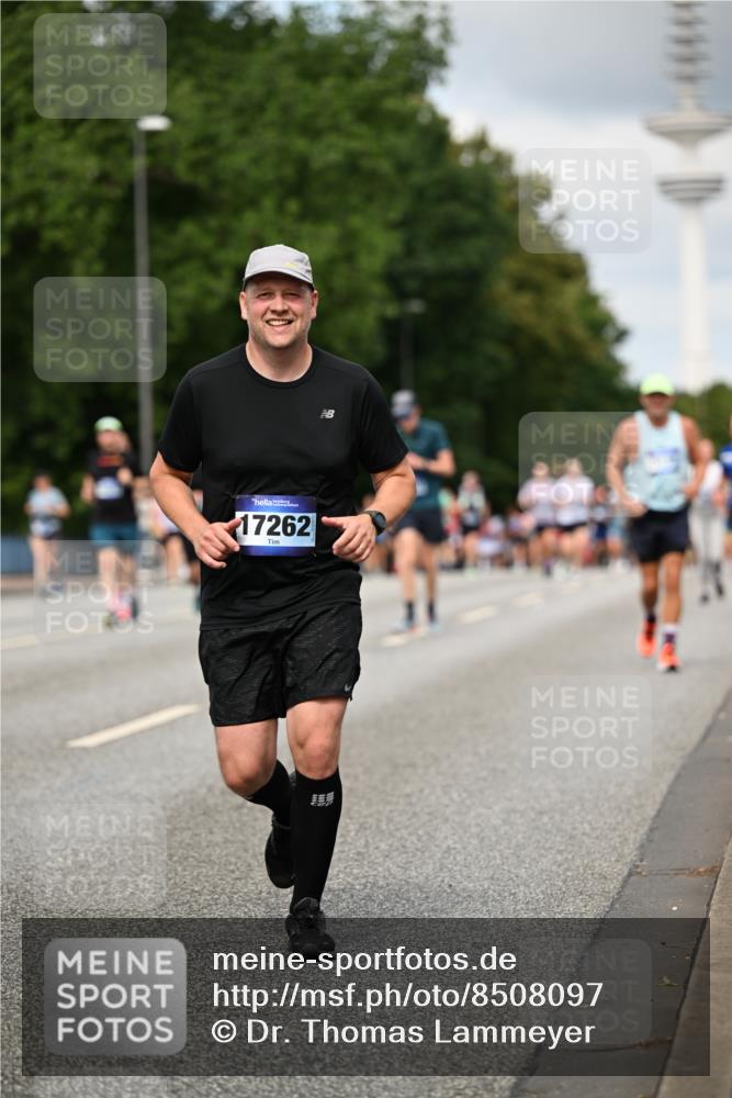 29.06.2025 - hella hamburg halbmarathon Dr. Thomas Lammeyer http://msf.ph/oto/8508097 29.06.2025 10:29:12 Kennedybrücke 1352, 1389, 1395, 2132, 2249, 2280, 2477, 2944, 3343, 3421, 3786, 4221, 4624, 4719, 5138, 5358, 5829, 5830, 6261, 6524, 6526, 7528, 7975, 8167, 8502, 9063, 10907, 11044, 11306, 11347 meine-sportfotos.de