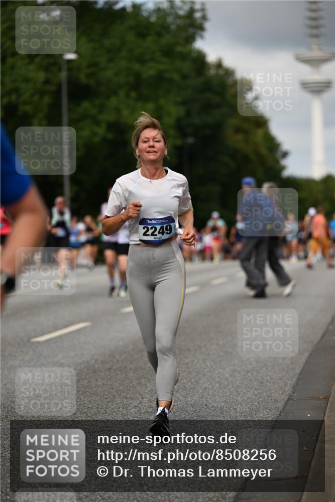 29.06.2025 - hella hamburg halbmarathon Dr. Thomas Lammeyer http://msf.ph/oto/8508256 29.06.2025 10:29:23 Kennedybrücke 1352, 1395, 2132, 2249, 2280, 2477, 3132, 3343, 3786, 4008, 4010, 4111, 4221, 4624, 5138, 5829, 5830, 6261, 7528, 8083, 8502, 9063, 9927, 11306, 11347 meine-sportfotos.de