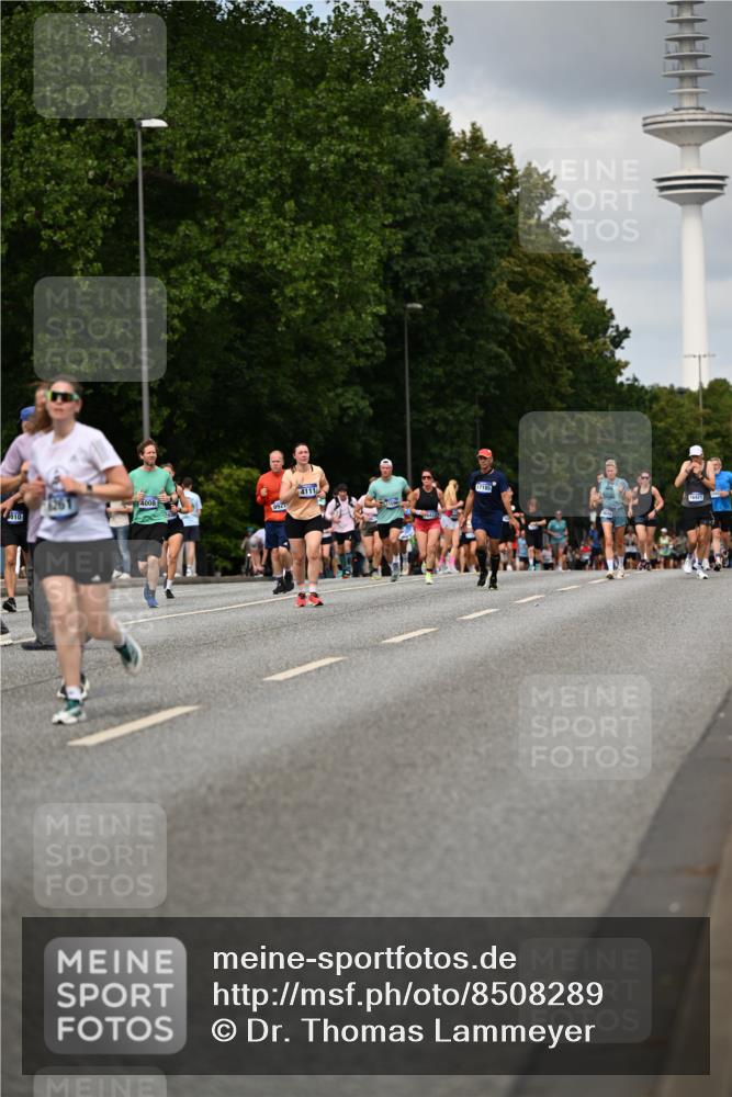 29.06.2025 - hella hamburg halbmarathon Dr. Thomas Lammeyer http://msf.ph/oto/8508289 29.06.2025 10:29:25 Kennedybrücke 1352, 2132, 2249, 2280, 3132, 3343, 3786, 4008, 4010, 4111, 4221, 4624, 5138, 5829, 5830, 6261, 7528, 8083, 9063, 9927, 11306 meine-sportfotos.de
