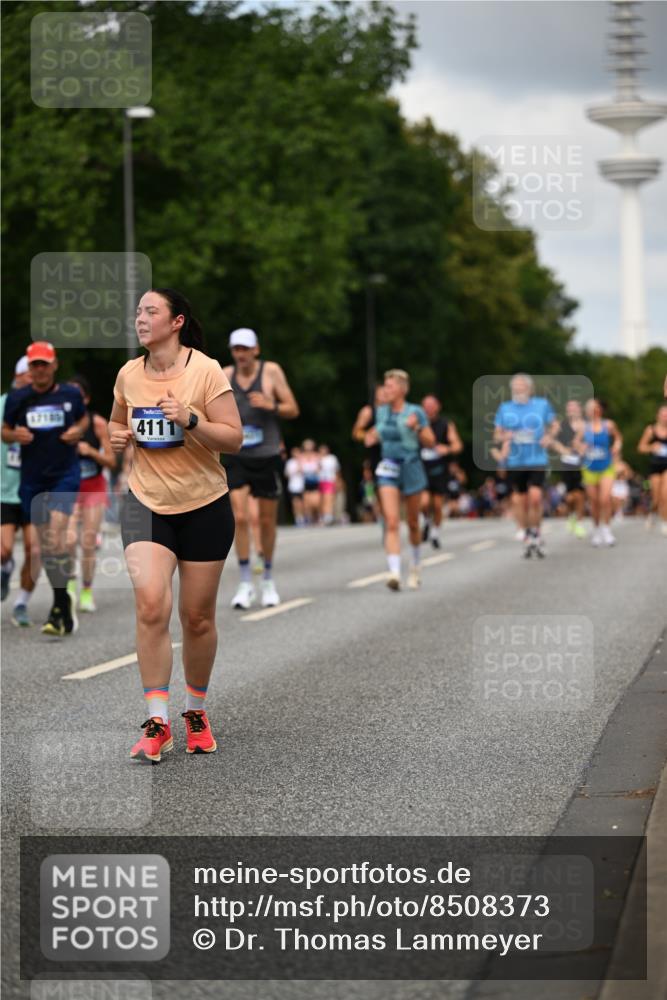 29.06.2025 - hella hamburg halbmarathon Dr. Thomas Lammeyer http://msf.ph/oto/8508373 29.06.2025 10:29:36 Kennedybrücke 1352, 2000, 2249, 3099, 3113, 3132, 4008, 4010, 4111, 4444, 4797, 5814, 6261, 7778, 8083, 8276, 8962, 9927 meine-sportfotos.de