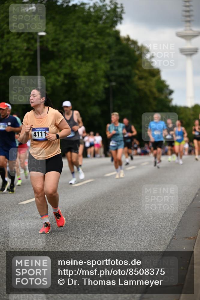 29.06.2025 - hella hamburg halbmarathon Dr. Thomas Lammeyer http://msf.ph/oto/8508375 29.06.2025 10:29:36 Kennedybrücke 1352, 2000, 2249, 3099, 3113, 3132, 4008, 4010, 4111, 4444, 4797, 5814, 6261, 7778, 8083, 8276, 8962, 9927 meine-sportfotos.de