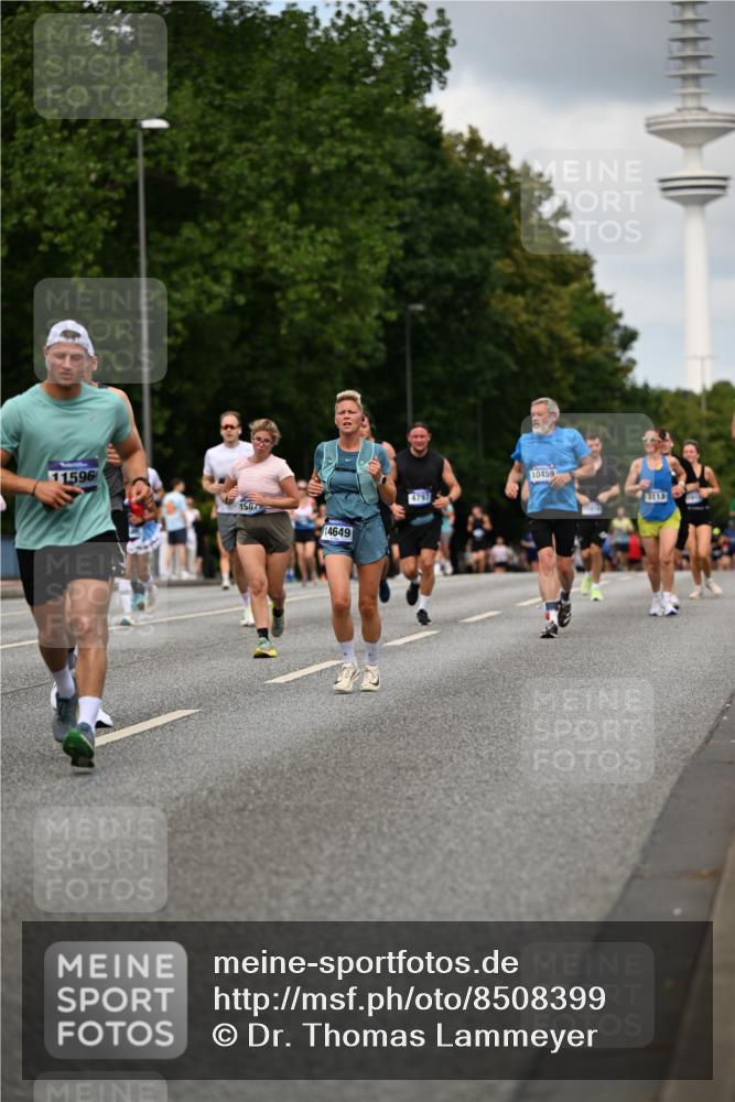29.06.2025 - hella hamburg halbmarathon Dr. Thomas Lammeyer http://msf.ph/oto/8508399 29.06.2025 10:29:38 Kennedybrücke 1352, 2000, 3053, 3099, 3113, 3132, 3920, 4008, 4010, 4111, 4444, 4797, 5814, 6261, 7778, 8083, 8276, 8962, 9927, 11157 meine-sportfotos.de