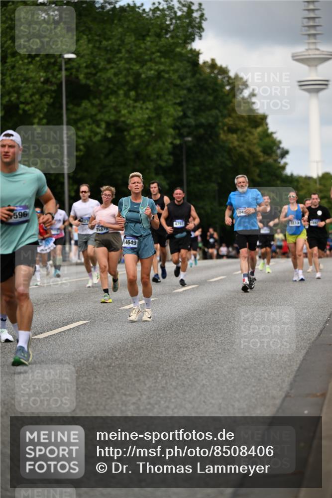 29.06.2025 - hella hamburg halbmarathon Dr. Thomas Lammeyer http://msf.ph/oto/8508406 29.06.2025 10:29:39 Kennedybrücke 1352, 1627, 2000, 3053, 3099, 3113, 3132, 3920, 4008, 4010, 4111, 4444, 4797, 5814, 6261, 7778, 8083, 8276, 8962, 9927, 11157 meine-sportfotos.de