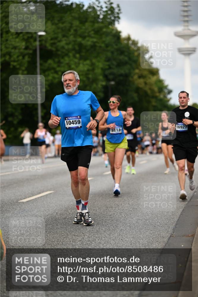 29.06.2025 - hella hamburg halbmarathon Dr. Thomas Lammeyer http://msf.ph/oto/8508486 29.06.2025 10:29:44 Kennedybrücke 1627, 1740, 2000, 3053, 3099, 3113, 3132, 3920, 4008, 4010, 4111, 4444, 4797, 5814, 7778, 8083, 8276, 8962, 9927, 11157, 11400 meine-sportfotos.de