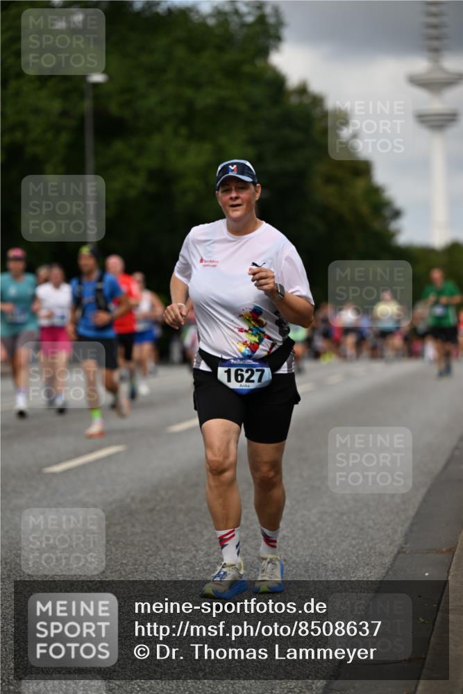 29.06.2025 - hella hamburg halbmarathon Dr. Thomas Lammeyer http://msf.ph/oto/8508637 29.06.2025 10:29:56 Kennedybrücke 1093, 1305, 1627, 1740, 2000, 2278, 3053, 3099, 3113, 3920, 3961, 3963, 4444, 4797, 5814, 6869, 7778, 8276, 8357, 8962, 11157, 11400 meine-sportfotos.de