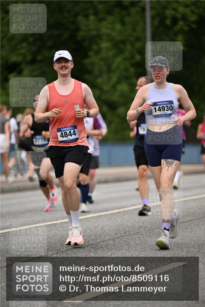 29.06.2025 - hella hamburg halbmarathon Dr. Thomas Lammeyer http://msf.ph/oto/8509116 29.06.2025 10:31:03 Kennedybrücke 1300, 1481, 2306, 2775, 4267, 4268, 4315, 4844, 5494, 6159, 6625, 6905, 7929, 8281, 8306, 8674, 8942, 9811, 10077, 10104, 11110, 11256 meine-sportfotos.de