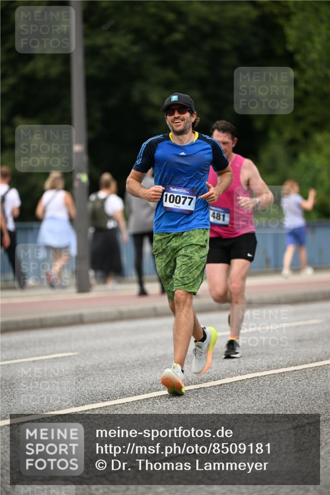 29.06.2025 - hella hamburg halbmarathon Dr. Thomas Lammeyer http://msf.ph/oto/8509181 29.06.2025 10:31:16 Kennedybrücke 1481, 2045, 2306, 2775, 3389, 4844, 6214, 6625, 6905, 7929, 9688, 10077, 10158, 11256 meine-sportfotos.de