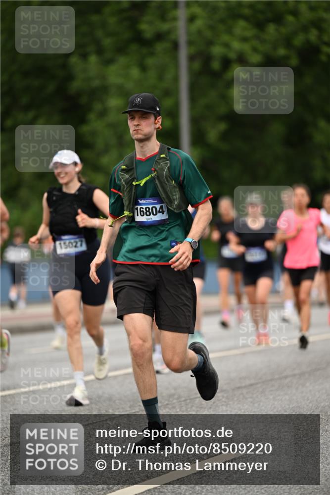 29.06.2025 - hella hamburg halbmarathon Dr. Thomas Lammeyer http://msf.ph/oto/8509220 29.06.2025 10:31:26 Kennedybrücke 1481, 2045, 2643, 3389, 4507, 4509, 5177, 5495, 6214, 7314, 7978, 8085, 9688, 10077, 10158, 10205 meine-sportfotos.de