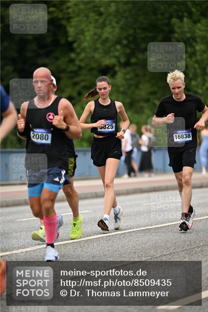 29.06.2025 - hella hamburg halbmarathon Dr. Thomas Lammeyer http://msf.ph/oto/8509435 29.06.2025 10:31:50 Kennedybrücke 1148, 1793, 2080, 2643, 4372, 5369, 5495, 5825, 7234, 7314, 7944, 7978, 8085, 8215, 8327, 9567, 10205 meine-sportfotos.de