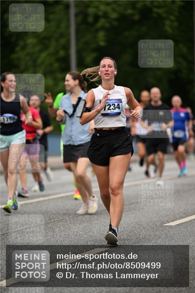 29.06.2025 - hella hamburg halbmarathon Dr. Thomas Lammeyer http://msf.ph/oto/8509499 29.06.2025 10:31:57 Kennedybrücke 1148, 1530, 1793, 2080, 4372, 5369, 5825, 5903, 7234, 7944, 8215, 8327, 9567 meine-sportfotos.de