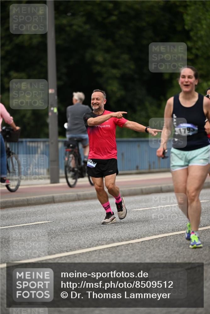 29.06.2025 - hella hamburg halbmarathon Dr. Thomas Lammeyer http://msf.ph/oto/8509512 29.06.2025 10:31:59 Kennedybrücke 1148, 1530, 1793, 2080, 4372, 5369, 5825, 5903, 7234, 7944, 8215, 8327, 9567 meine-sportfotos.de