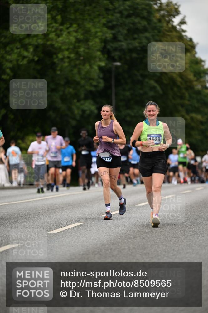 29.06.2025 - hella hamburg halbmarathon Dr. Thomas Lammeyer http://msf.ph/oto/8509565 29.06.2025 10:32:03 Kennedybrücke 1148, 1530, 1793, 2080, 4372, 5369, 5825, 5903, 7234, 8327, 9567 meine-sportfotos.de