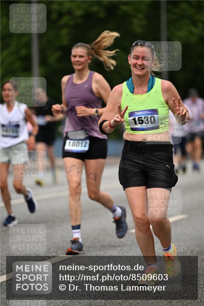 29.06.2025 - hella hamburg halbmarathon Dr. Thomas Lammeyer http://msf.ph/oto/8509603 29.06.2025 10:32:08 Kennedybrücke 1148, 1530, 1793, 4372, 5285, 5707, 5903, 7234, 7667, 7764, 7980, 8327, 9855 meine-sportfotos.de