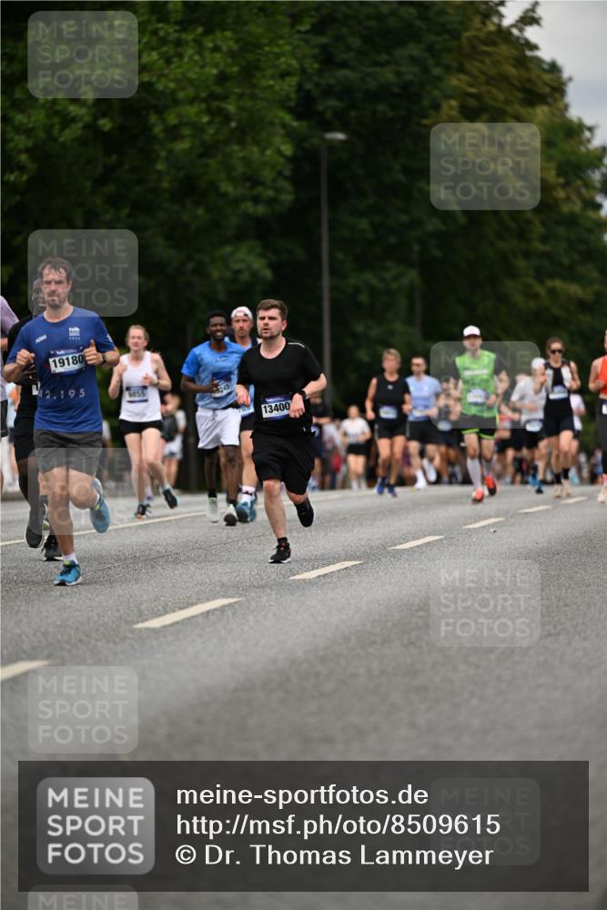 29.06.2025 - hella hamburg halbmarathon Dr. Thomas Lammeyer http://msf.ph/oto/8509615 29.06.2025 10:32:11 Kennedybrücke 1148, 1530, 1793, 4372, 5285, 5707, 5903, 5939, 7234, 7667, 7764, 7980, 8327, 9855 meine-sportfotos.de