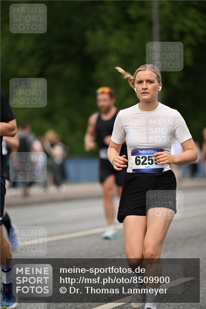29.06.2025 - hella hamburg halbmarathon Dr. Thomas Lammeyer http://msf.ph/oto/8509900 29.06.2025 10:32:43 Kennedybrücke 2688, 3731, 4161, 4834, 5604, 6102, 6259, 6345, 7169, 7497, 9642, 9653, 9654, 9716 meine-sportfotos.de