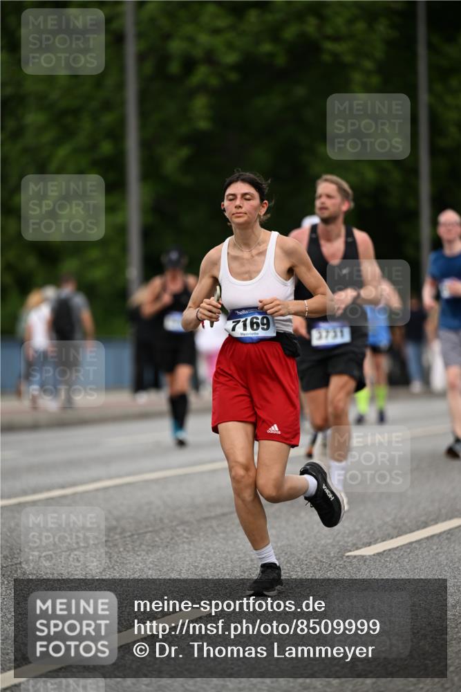 29.06.2025 - hella hamburg halbmarathon Dr. Thomas Lammeyer http://msf.ph/oto/8509999 29.06.2025 10:32:53 Kennedybrücke 2688, 3731, 4161, 4834, 5604, 5718, 6259, 6345, 7169, 8056, 9642, 9653, 9654, 9716, 10434, 10808 meine-sportfotos.de