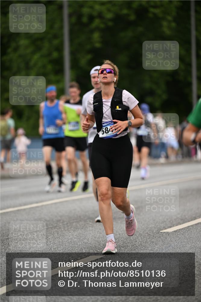 29.06.2025 - hella hamburg halbmarathon Dr. Thomas Lammeyer http://msf.ph/oto/8510136 29.06.2025 10:33:13 Kennedybrücke 1557, 2010, 3179, 3445, 3717, 4349, 4373, 5167, 5718, 5847, 6285, 6632, 7832, 8056, 9714, 10198, 10434, 10808, 11249 meine-sportfotos.de