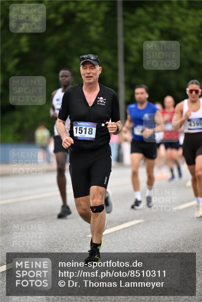 29.06.2025 - hella hamburg halbmarathon Dr. Thomas Lammeyer http://msf.ph/oto/8510311 29.06.2025 10:33:31 Kennedybrücke 1518, 1557, 1694, 2010, 2699, 3179, 3311, 3445, 3717, 4349, 4362, 4373, 4395, 4700, 5167, 5249, 5250, 6285, 6632, 7832, 8560, 9714, 10068, 10198, 11249, 11269, 11376 meine-sportfotos.de