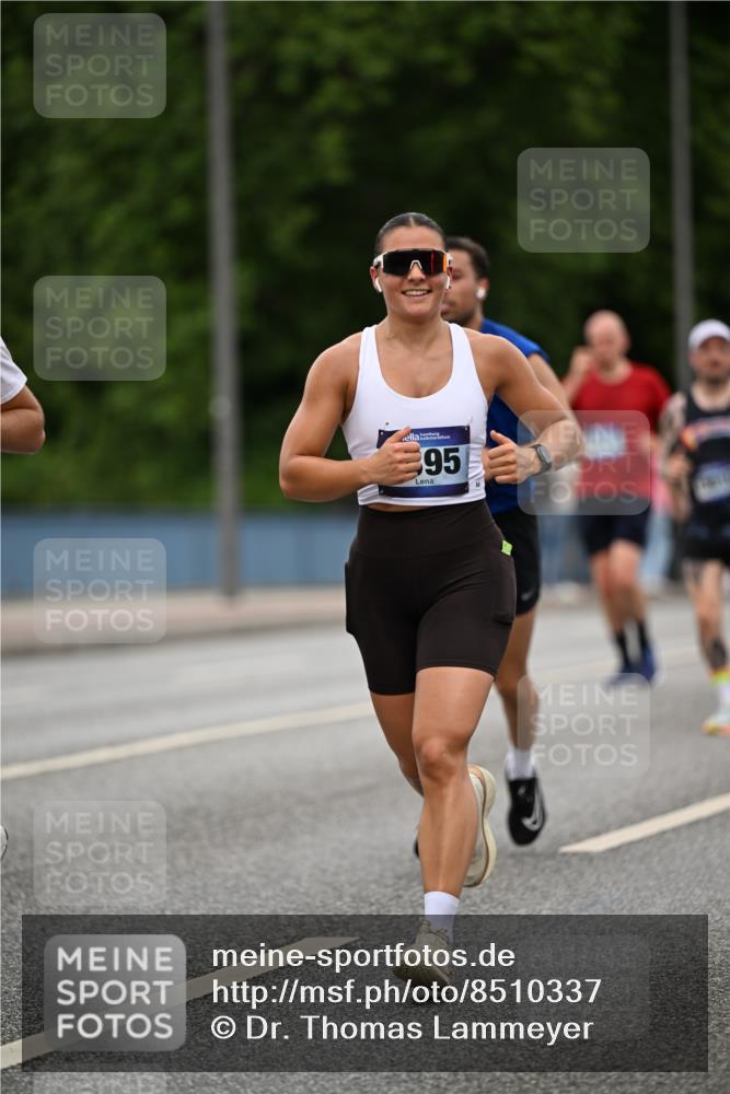 29.06.2025 - hella hamburg halbmarathon Dr. Thomas Lammeyer http://msf.ph/oto/8510337 29.06.2025 10:33:33 Kennedybrücke 1518, 1557, 1694, 2699, 3311, 3445, 3717, 4349, 4362, 4395, 4700, 5063, 5167, 5249, 5250, 6285, 6632, 7832, 8560, 9714, 10068, 10198, 11249, 11269, 11376 meine-sportfotos.de