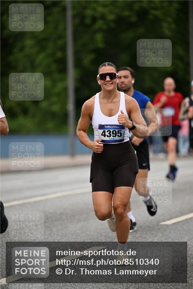 29.06.2025 - hella hamburg halbmarathon Dr. Thomas Lammeyer http://msf.ph/oto/8510340 29.06.2025 10:33:34 Kennedybrücke 1518, 1557, 1694, 2699, 3311, 3445, 3717, 4349, 4362, 4395, 4700, 5063, 5167, 5249, 5250, 6285, 6632, 7832, 8388, 8560, 9714, 10068, 10198, 11269, 11376 meine-sportfotos.de