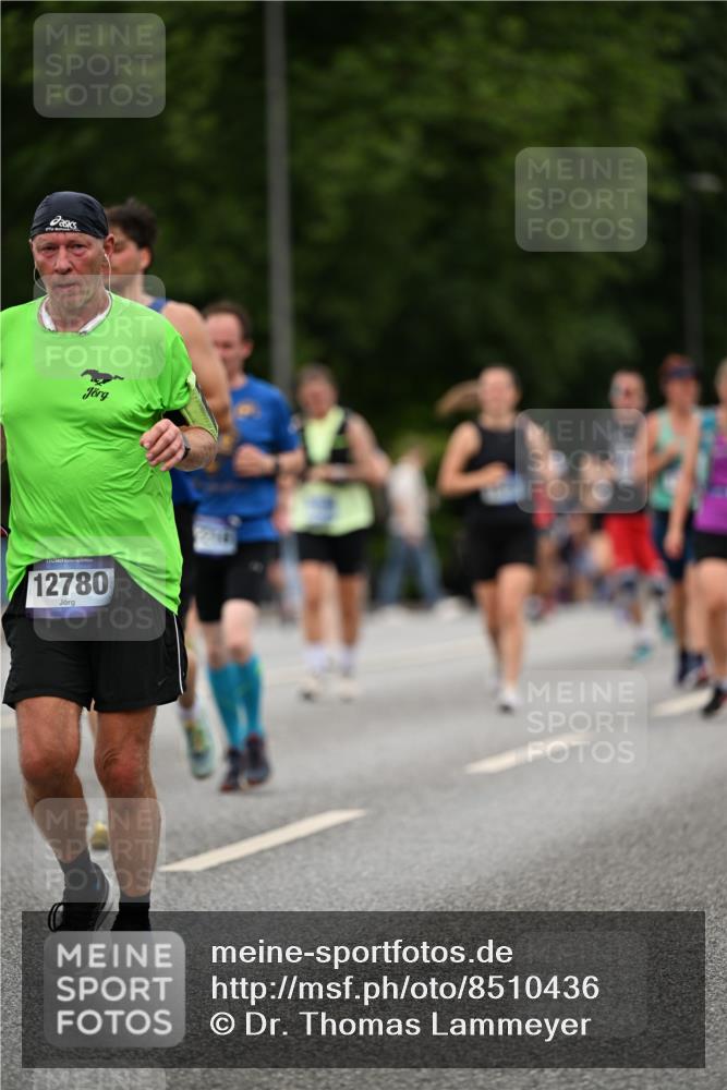 29.06.2025 - hella hamburg halbmarathon Dr. Thomas Lammeyer http://msf.ph/oto/8510436 29.06.2025 10:33:43 Kennedybrücke 1518, 1694, 1869, 2699, 3311, 3613, 4362, 4395, 4700, 4982, 5063, 5249, 5250, 5322, 6285, 7832, 8388, 8560, 10068, 10162, 11269, 11376 meine-sportfotos.de