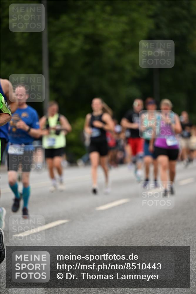 29.06.2025 - hella hamburg halbmarathon Dr. Thomas Lammeyer http://msf.ph/oto/8510443 29.06.2025 10:33:43 Kennedybrücke 1518, 1694, 1869, 2699, 3311, 3613, 4362, 4395, 4700, 4982, 5063, 5249, 5250, 5322, 6285, 7832, 8388, 8560, 10068, 10162, 11269, 11376 meine-sportfotos.de