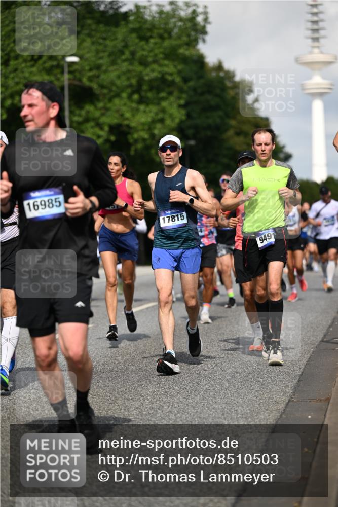 29.06.2025 - hella hamburg halbmarathon Dr. Thomas Lammeyer http://msf.ph/oto/8510503 29.06.2025 09:59:34 Kennedybrücke 1143, 1151, 1216, 1461, 1507, 1630, 1689, 1706, 2260, 2884, 3060, 3399, 3654, 3692, 3945, 4033, 4088, 4127, 4324, 4345, 4346, 4601, 4938, 5116, 5708, 6009, 6134, 6481, 6994, 7056, 7100, 7224, 7269, 7332, 7367, 7657, 8205, 8234, 8390, 8668, 8821, 8899, 8977, 9074, 9491, 9551, 9934, 10596, 10603, 10811, 11009, 11356 meine-sportfotos.de