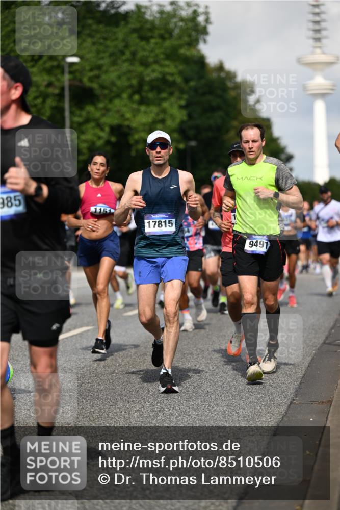 29.06.2025 - hella hamburg halbmarathon Dr. Thomas Lammeyer http://msf.ph/oto/8510506 29.06.2025 09:59:35 Kennedybrücke 1143, 1151, 1216, 1257, 1461, 1507, 1630, 1689, 1706, 2250, 2260, 2884, 3060, 3399, 3654, 3692, 3945, 4033, 4088, 4127, 4324, 4346, 4557, 4601, 4938, 5116, 5708, 6009, 6134, 6168, 6481, 6994, 7056, 7100, 7224, 7269, 7332, 7367, 7657, 8234, 8390, 8668, 8821, 8899, 8977, 9074, 9491, 9551, 9934, 10596, 10603, 10811, 11009, 11356 meine-sportfotos.de