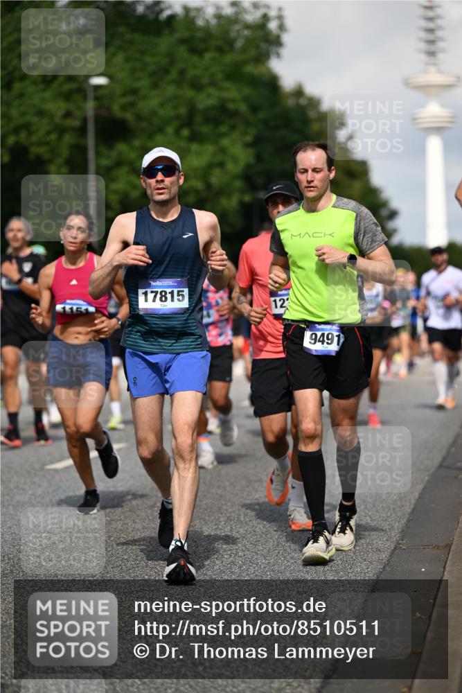 29.06.2025 - hella hamburg halbmarathon Dr. Thomas Lammeyer http://msf.ph/oto/8510511 29.06.2025 09:59:35 Kennedybrücke 1143, 1151, 1216, 1257, 1461, 1507, 1630, 1689, 1706, 2250, 2260, 2884, 3060, 3399, 3654, 3692, 3945, 4033, 4088, 4127, 4324, 4346, 4557, 4601, 4938, 5116, 5708, 6009, 6134, 6168, 6481, 6994, 7056, 7100, 7224, 7269, 7332, 7367, 7657, 8234, 8390, 8668, 8821, 8899, 8977, 9074, 9491, 9551, 9934, 10596, 10603, 10811, 11009, 11356 meine-sportfotos.de