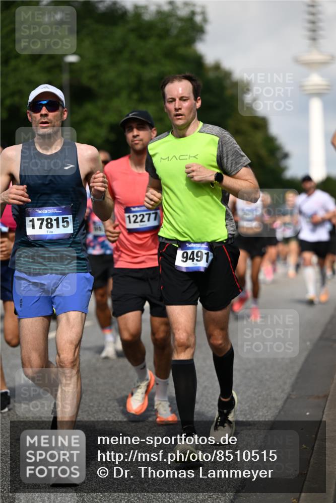 29.06.2025 - hella hamburg halbmarathon Dr. Thomas Lammeyer http://msf.ph/oto/8510515 29.06.2025 09:59:36 Kennedybrücke 1143, 1151, 1216, 1257, 1267, 1461, 1507, 1630, 1689, 1706, 2250, 2260, 2818, 2884, 3060, 3399, 3543, 3654, 3692, 3945, 4033, 4088, 4127, 4324, 4346, 4557, 4601, 4938, 5116, 5708, 6009, 6115, 6134, 6168, 6481, 6994, 7056, 7100, 7224, 7269, 7332, 7367, 7657, 8234, 8273, 8390, 8668, 8821, 8977, 9074, 9491, 9551, 9934, 10596, 10603, 10811, 11009, 11356 meine-sportfotos.de