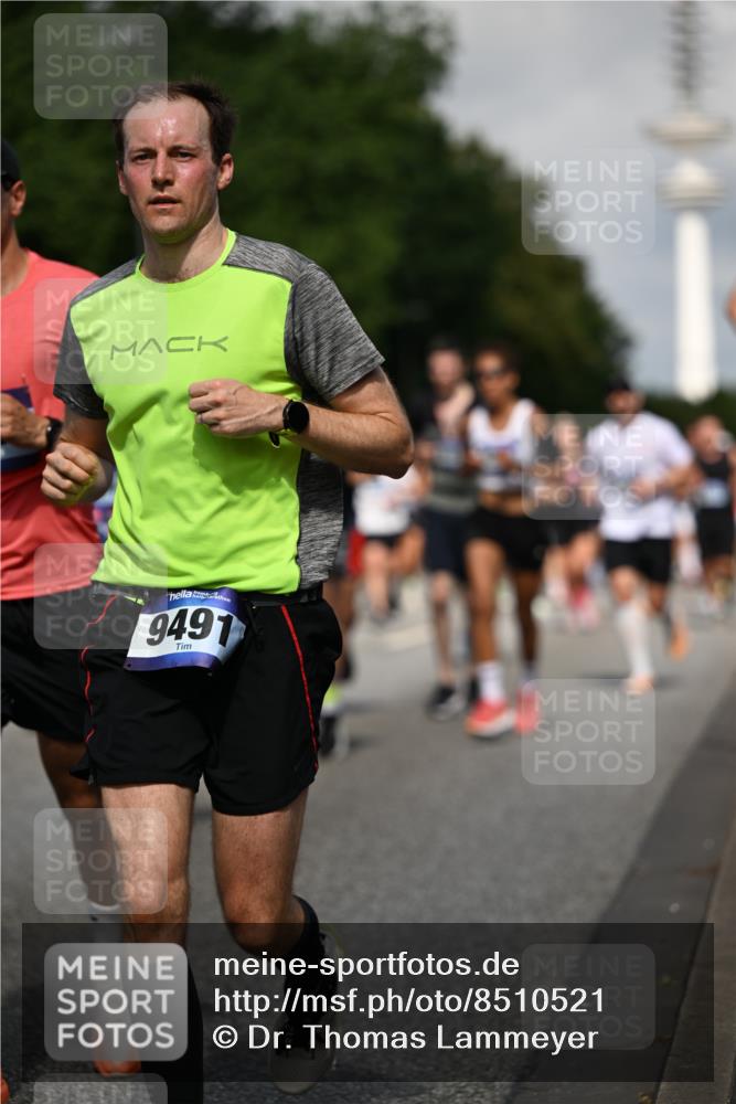 29.06.2025 - hella hamburg halbmarathon Dr. Thomas Lammeyer http://msf.ph/oto/8510521 29.06.2025 09:59:37 Kennedybrücke 1143, 1151, 1216, 1257, 1267, 1461, 1507, 1630, 1689, 1706, 2250, 2260, 2504, 2818, 2884, 3060, 3399, 3543, 3654, 3692, 3945, 4033, 4088, 4127, 4324, 4346, 4557, 4601, 4938, 5116, 5708, 6115, 6134, 6168, 6481, 6994, 7056, 7100, 7224, 7269, 7332, 7367, 7657, 8234, 8273, 8390, 8668, 8821, 8977, 9074, 9491, 9551, 9934, 10596, 10603, 10811, 11009, 11356 meine-sportfotos.de