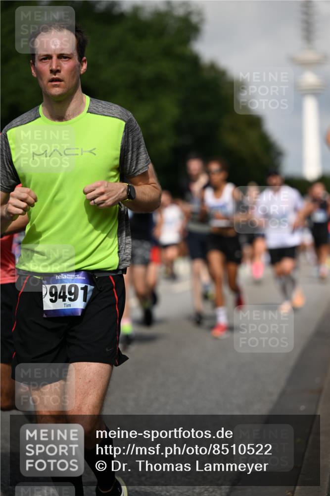 29.06.2025 - hella hamburg halbmarathon Dr. Thomas Lammeyer http://msf.ph/oto/8510522 29.06.2025 09:59:37 Kennedybrücke 1143, 1151, 1216, 1257, 1267, 1461, 1507, 1630, 1689, 1706, 2250, 2260, 2504, 2818, 2884, 3060, 3399, 3543, 3654, 3692, 3945, 4033, 4088, 4127, 4324, 4346, 4557, 4601, 4938, 5116, 5708, 6115, 6134, 6168, 6481, 6994, 7056, 7100, 7224, 7269, 7332, 7367, 7657, 8234, 8273, 8390, 8668, 8821, 8977, 9074, 9491, 9551, 9934, 10596, 10603, 10811, 11009, 11356 meine-sportfotos.de