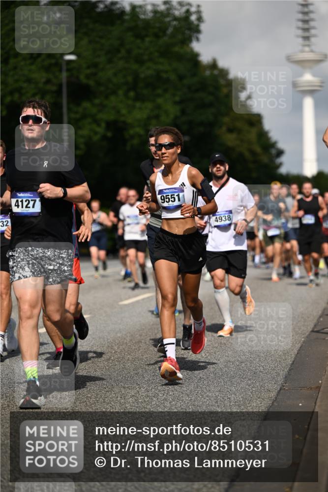 29.06.2025 - hella hamburg halbmarathon Dr. Thomas Lammeyer http://msf.ph/oto/8510531 29.06.2025 09:59:38 Kennedybrücke 1143, 1151, 1216, 1257, 1267, 1461, 1507, 1689, 1706, 2250, 2260, 2504, 2818, 2884, 3060, 3399, 3543, 3654, 3692, 3945, 4033, 4088, 4127, 4324, 4346, 4557, 4601, 4938, 5116, 5708, 6115, 6134, 6168, 6481, 6994, 7056, 7100, 7224, 7269, 7332, 7367, 7657, 8234, 8273, 8390, 8668, 8821, 8977, 9074, 9491, 9551, 9934, 10596, 10603, 10811, 11009, 11356 meine-sportfotos.de