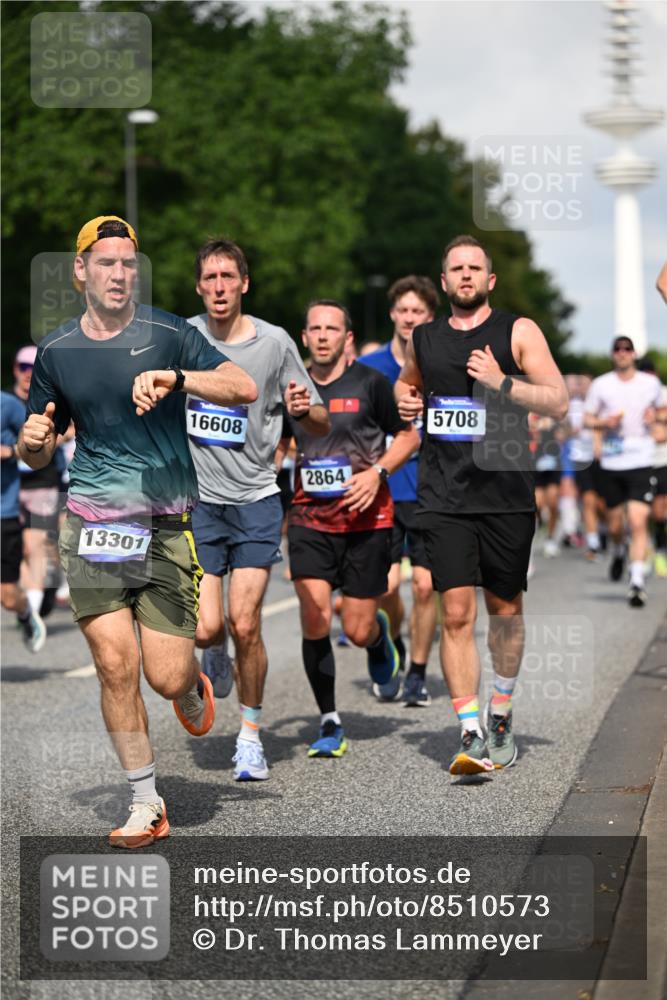 29.06.2025 - hella hamburg halbmarathon Dr. Thomas Lammeyer http://msf.ph/oto/8510573 29.06.2025 09:59:45 Kennedybrücke 1143, 1151, 1216, 1257, 1267, 1452, 1461, 1507, 1592, 1689, 1976, 2250, 2260, 2504, 2818, 2884, 3060, 3399, 3543, 3654, 3945, 4033, 4127, 4346, 4557, 4938, 5116, 5708, 6115, 6134, 6168, 6481, 6994, 7100, 7224, 7269, 7332, 7657, 8273, 8390, 8668, 8821, 8989, 9074, 9491, 9551, 9934, 10408, 10596, 10603, 10811, 10895, 11009 meine-sportfotos.de