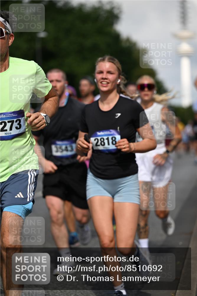 29.06.2025 - hella hamburg halbmarathon Dr. Thomas Lammeyer http://msf.ph/oto/8510692 29.06.2025 09:59:55 Kennedybrücke 1061, 1120, 1143, 1257, 1267, 1452, 1502, 1507, 1592, 1976, 2250, 2260, 2504, 2818, 2884, 2953, 3060, 3399, 3543, 4346, 4557, 5116, 5600, 5607, 5708, 6115, 6134, 6168, 6994, 7100, 7178, 7224, 7583, 7943, 8273, 8390, 8668, 8821, 8989, 9074, 10408, 10596, 10603, 10895, 11009 meine-sportfotos.de