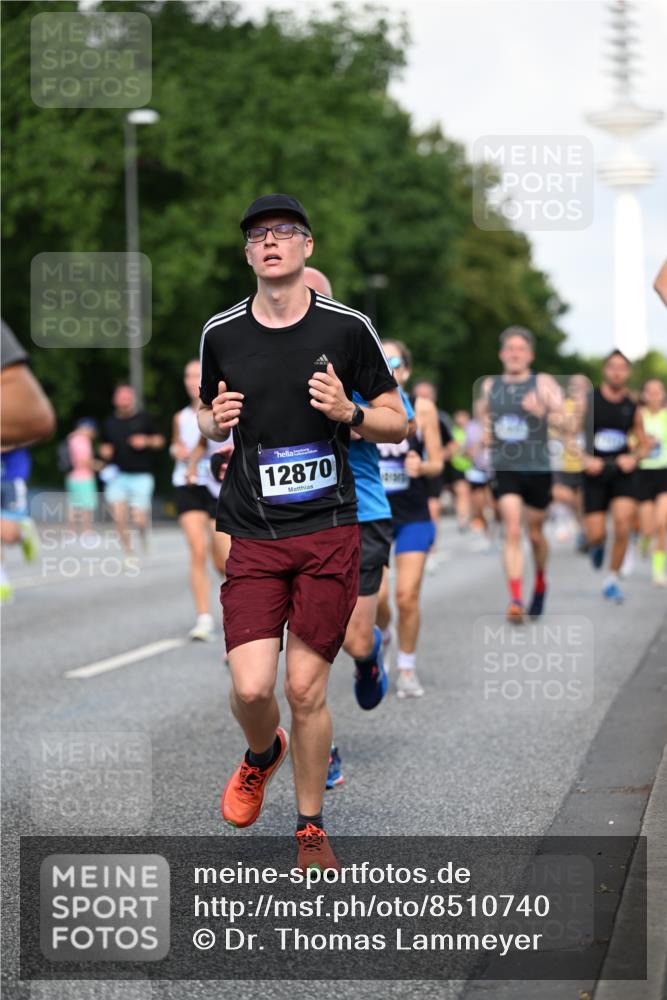 29.06.2025 - hella hamburg halbmarathon Dr. Thomas Lammeyer http://msf.ph/oto/8510740 29.06.2025 09:59:58 Kennedybrücke 1061, 1120, 1143, 1257, 1267, 1452, 1499, 1502, 1507, 1592, 1976, 2250, 2260, 2504, 2818, 2884, 2953, 3060, 3399, 3543, 4346, 4557, 5116, 5600, 5607, 5708, 5978, 6115, 6134, 6168, 6994, 7178, 7583, 7943, 8273, 8390, 8668, 8821, 8989, 9074, 9793, 10408, 10596, 10603, 10891, 10895, 11009 meine-sportfotos.de