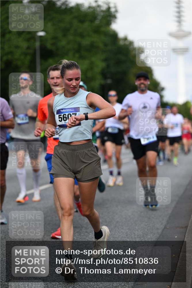 29.06.2025 - hella hamburg halbmarathon Dr. Thomas Lammeyer http://msf.ph/oto/8510836 29.06.2025 10:00:08 Kennedybrücke 1061, 1120, 1452, 1499, 1502, 1592, 1976, 2953, 3256, 4077, 4404, 4711, 5482, 5600, 5607, 5978, 6511, 6512, 7178, 7583, 7943, 8335, 8921, 8989, 9597, 9638, 9695, 9793, 10408, 10891, 10895, 11124, 11231 meine-sportfotos.de