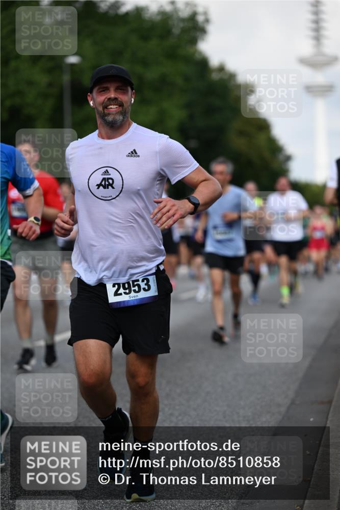 29.06.2025 - hella hamburg halbmarathon Dr. Thomas Lammeyer http://msf.ph/oto/8510858 29.06.2025 10:00:09 Kennedybrücke 1061, 1120, 1452, 1499, 1502, 1592, 1628, 1976, 2083, 2953, 3256, 4077, 4404, 4711, 5482, 5600, 5607, 5978, 6511, 6512, 7178, 7583, 7943, 8335, 8921, 8989, 9597, 9638, 9695, 9793, 10408, 10891, 10895, 11124, 11231 meine-sportfotos.de