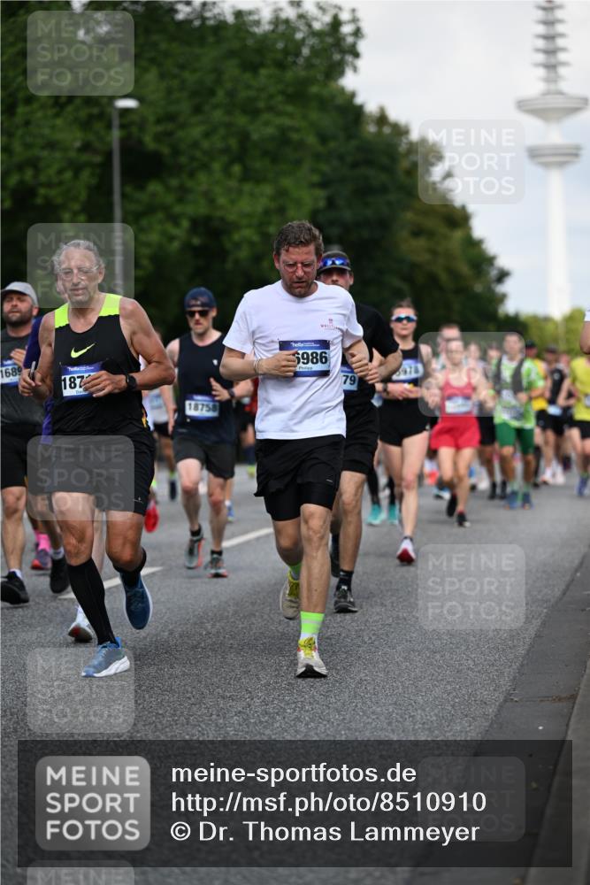 29.06.2025 - hella hamburg halbmarathon Dr. Thomas Lammeyer http://msf.ph/oto/8510910 29.06.2025 10:00:13 Kennedybrücke 1061, 1120, 1452, 1499, 1502, 1628, 1877, 2083, 2953, 3256, 4065, 4077, 4377, 4404, 4711, 5482, 5600, 5607, 5978, 6286, 6511, 6512, 7178, 7583, 7943, 8335, 8921, 9537, 9597, 9638, 9695, 9793, 10891, 11124, 11231 meine-sportfotos.de
