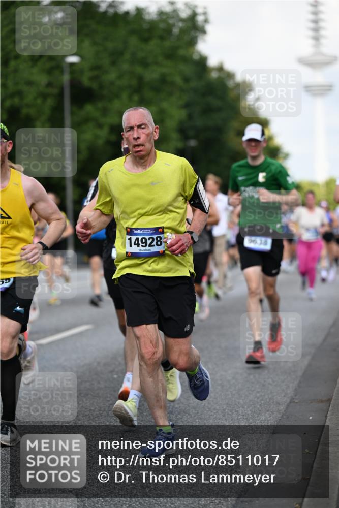 29.06.2025 - hella hamburg halbmarathon Dr. Thomas Lammeyer http://msf.ph/oto/8511017 29.06.2025 10:00:22 Kennedybrücke 1460, 1499, 1502, 1628, 1877, 2013, 2082, 2083, 2208, 2771, 2996, 3256, 3310, 3426, 4065, 4077, 4377, 4404, 4635, 4711, 4967, 5482, 5600, 5978, 6286, 6309, 6377, 6511, 6512, 6561, 6562, 7178, 7383, 7475, 8261, 8335, 8361, 8514, 8572, 8921, 8996, 9082, 9497, 9537, 9597, 9638, 9695, 9793, 10371, 10508, 10891, 11018, 11124, 11231 meine-sportfotos.de