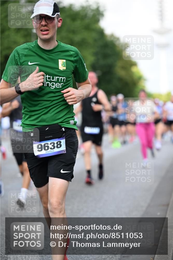 29.06.2025 - hella hamburg halbmarathon Dr. Thomas Lammeyer http://msf.ph/oto/8511053 29.06.2025 10:00:24 Kennedybrücke 1460, 1496, 1499, 1628, 1877, 2013, 2082, 2083, 2208, 2771, 2996, 3256, 3310, 3426, 4065, 4077, 4377, 4404, 4635, 4711, 4833, 4967, 5482, 5600, 5978, 6286, 6309, 6377, 6511, 6512, 6561, 6562, 7178, 7383, 7475, 8261, 8335, 8361, 8514, 8572, 8587, 8921, 8996, 9082, 9497, 9537, 9597, 9638, 9695, 9793, 10371, 10508, 10891, 11018, 11124, 11231 meine-sportfotos.de