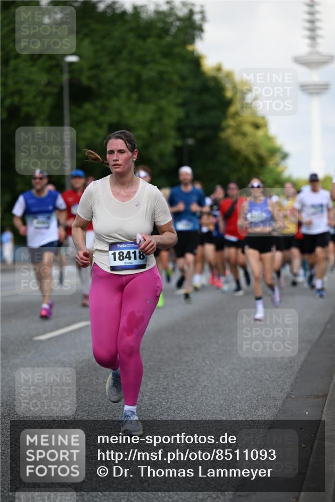 29.06.2025 - hella hamburg halbmarathon Dr. Thomas Lammeyer http://msf.ph/oto/8511093 29.06.2025 10:00:27 Kennedybrücke 1460, 1496, 1537, 1628, 1877, 2013, 2082, 2083, 2208, 2340, 2771, 2996, 3256, 3310, 3426, 4065, 4077, 4377, 4404, 4635, 4711, 4833, 4967, 5169, 5482, 5978, 6286, 6309, 6377, 6511, 6512, 6561, 6562, 7383, 7475, 8261, 8335, 8361, 8514, 8572, 8587, 8921, 8996, 9082, 9497, 9537, 9597, 9638, 9695, 9752, 10371, 10508, 11018, 11124, 11231 meine-sportfotos.de